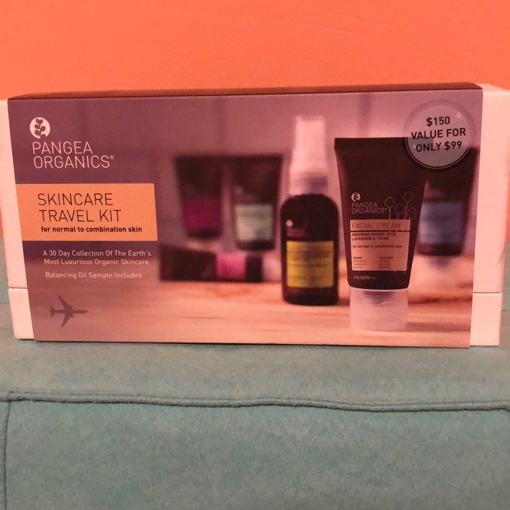 PANGEA ORGANICS SKINCARE TRAVEL SET